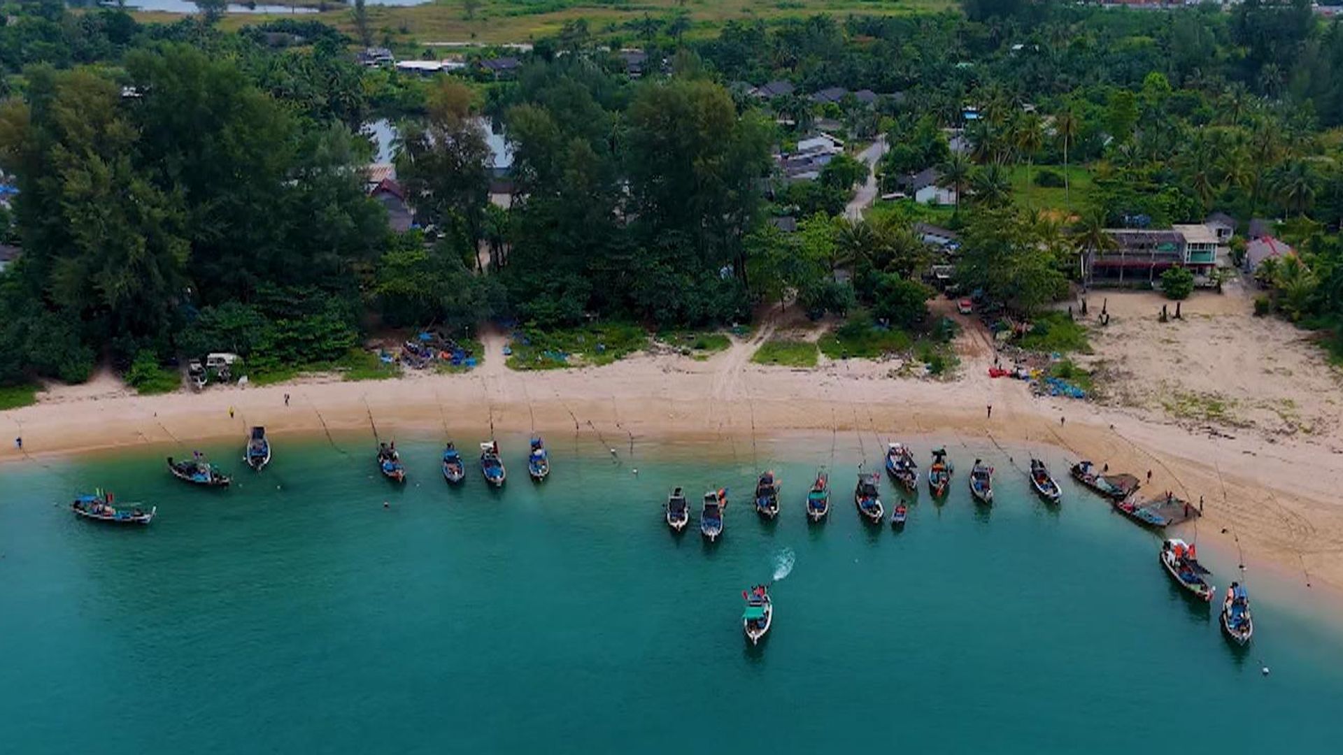 ‘Our hearts connected’: Couple fell for each other after searching for spouses who died in tsunami