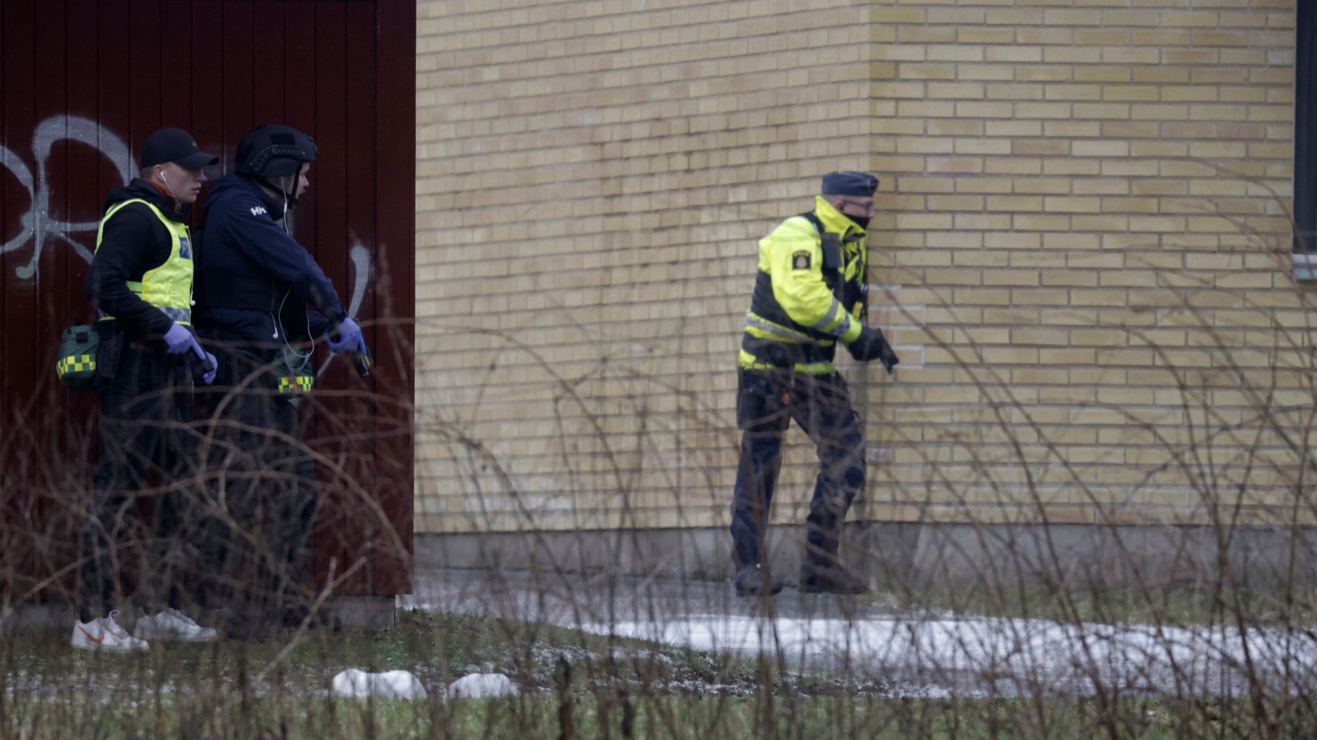 Witness says automatic weapons used in Sweden shooting