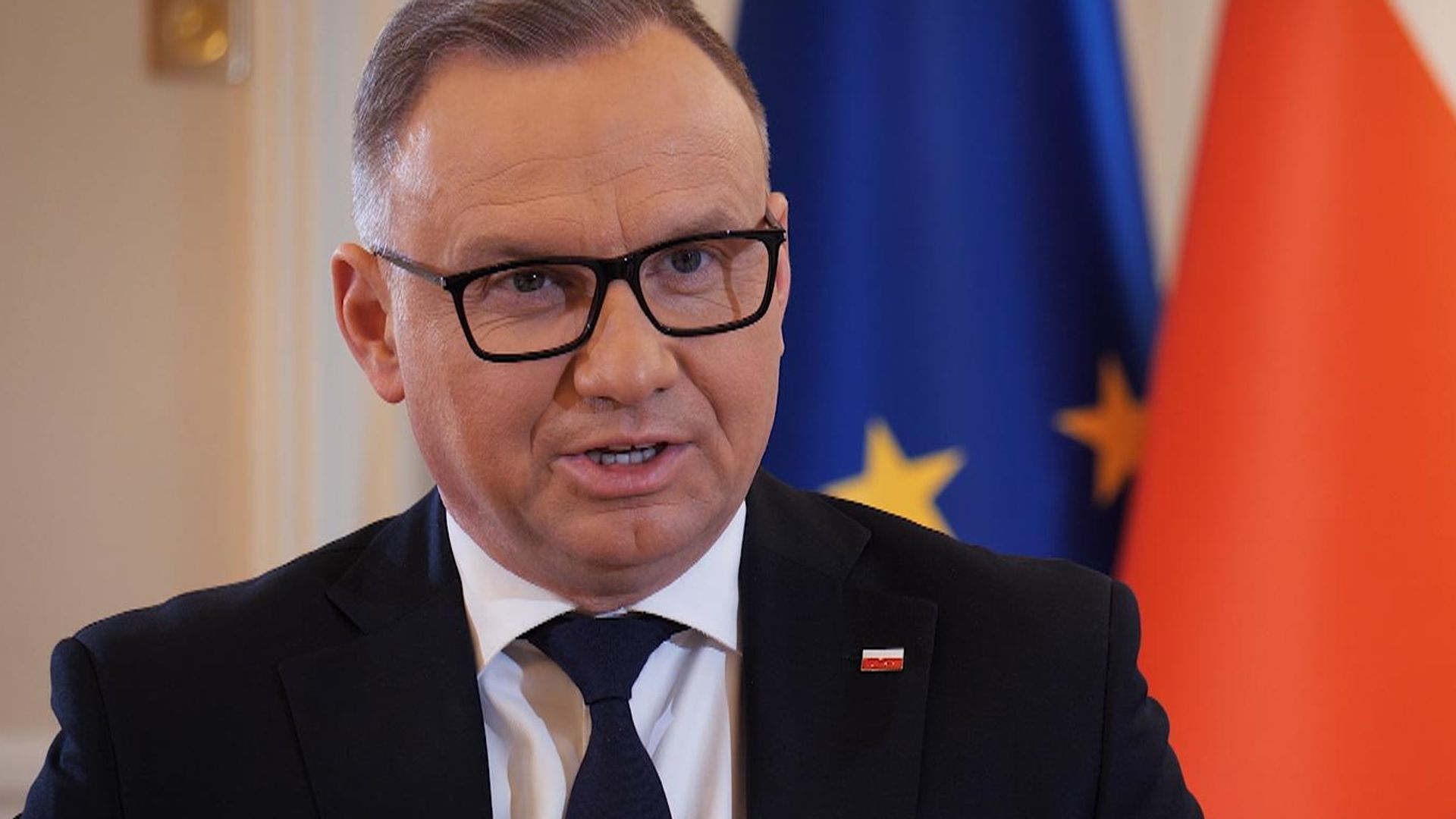 Polish president backs Trump over Ukraine – and tells allies to ‘stay calm’ over tariffs shock