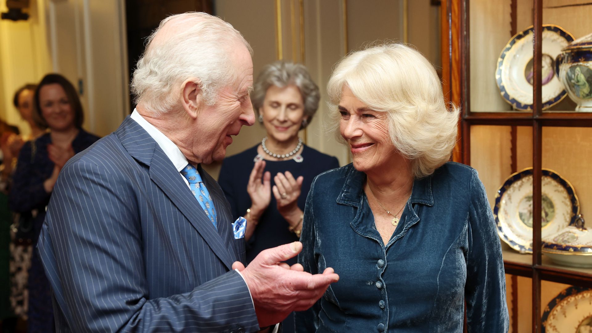 King to begin Italy tour with Queen after health concerns