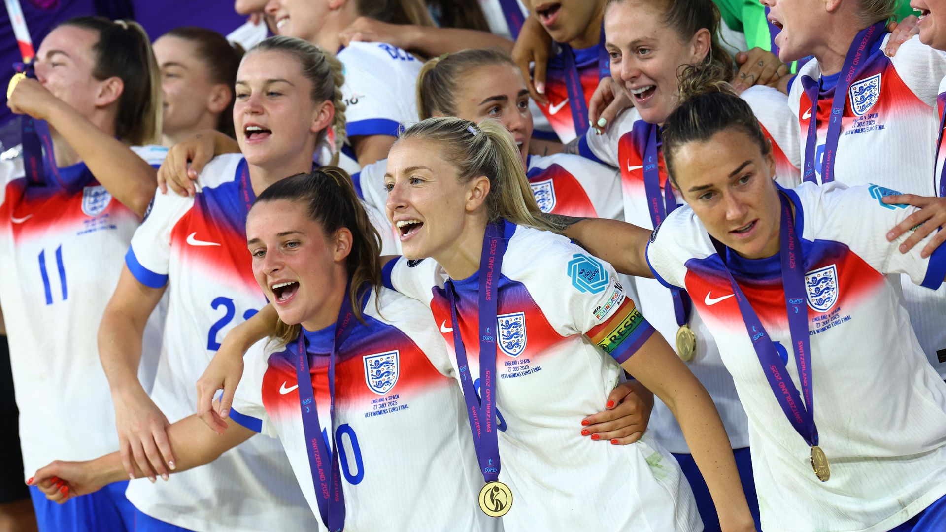 Lionesses set for open-top bus parade as thousands of England fans to descend on central London