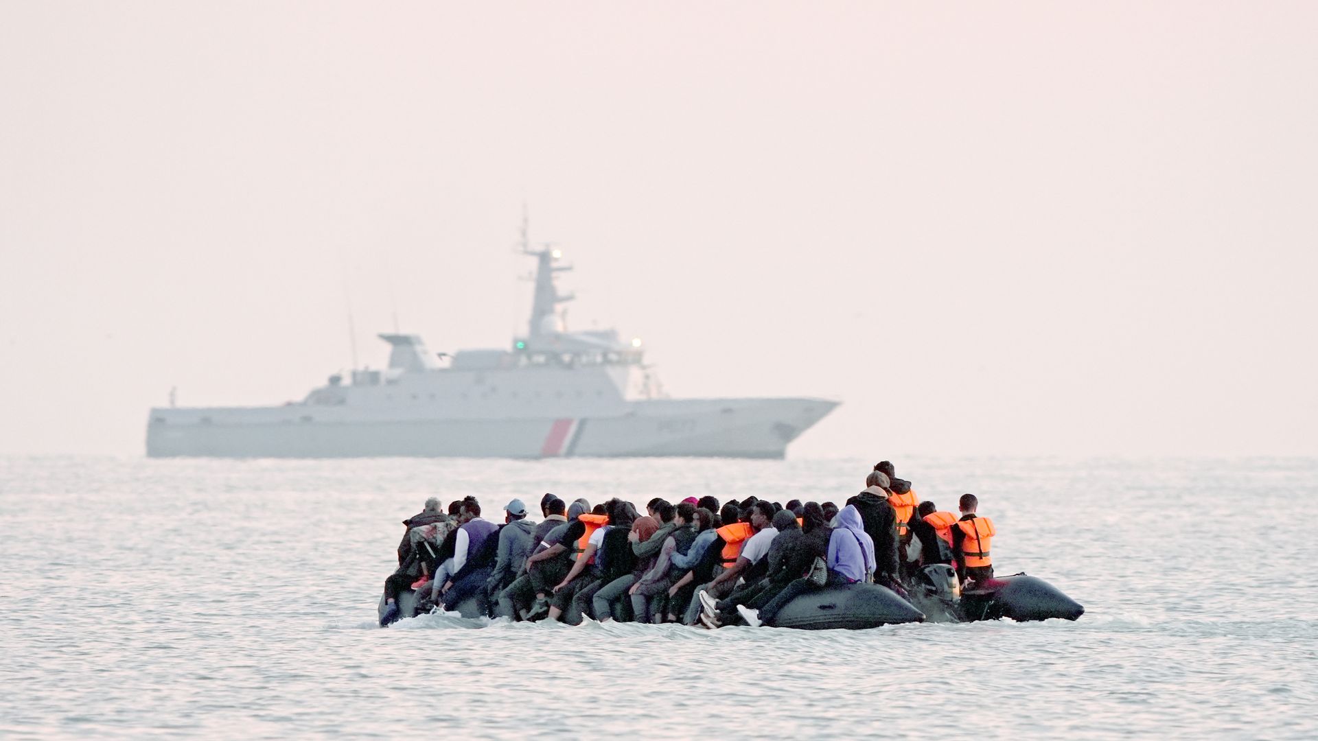 Ban asylum seekers who work illegally from gaining refugee status, Tories say