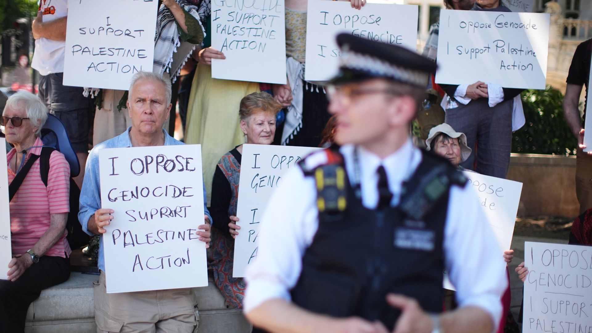 Police warn of mass arrests if planned protest goes ahead